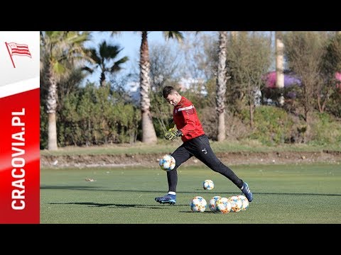 O sole mio, zimna woda i trening bramkarski - kolejny dzień przygotowań w Turcji (30.01.2019)