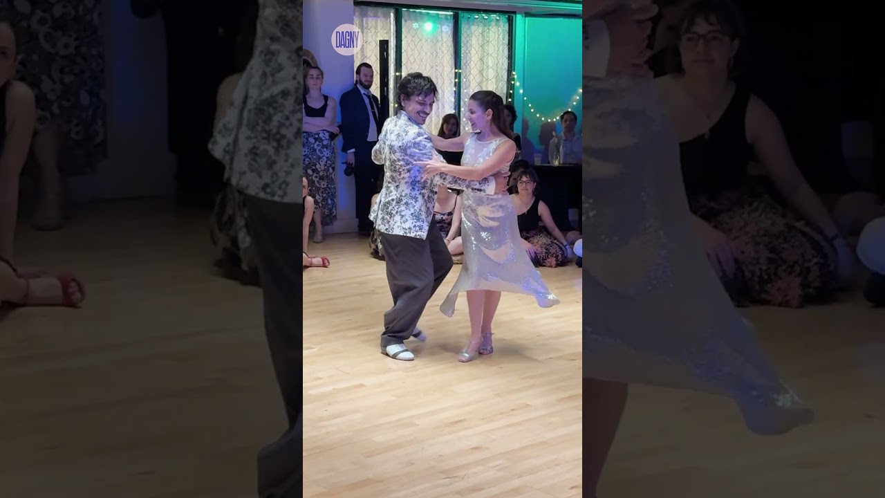 Gaston Torelli & Gri Montanaro Argentine tango to "La Abandoné y No Sabía" (5/11)
