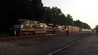 preview picture of video 'NS Train at Lewistown'