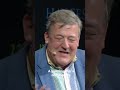 Stephen Fry vs Neil Gaiman on how time began 👅 #shorts #stephenfry #neilgaiman - Hay Festival Stephen Fry vs Neil Gaiman on how time began 👅 #shorts #stephenfry #neilgaiman