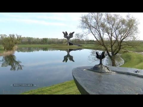 MEDITERRANEO - Croatia: Zagreb is home to Europe's first Roma library.
