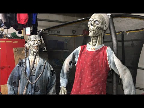 UNBOXING Rare Spirit Halloween Props Zombie Farmer & Zombie Wife Set Up