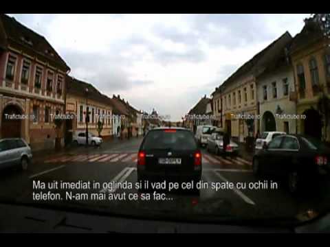 SMS la volan = Poc LIVE - trafictube.ro