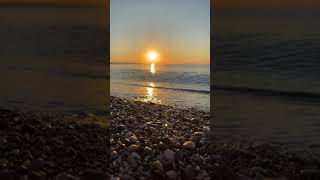 Download lagu Video Santai Saat Matahari Terbit di Pantai #shorts mp3 Download lagu Video Santai Saat Matahari Terbit di Pantai #shorts mp3