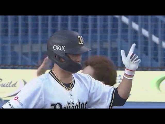 【4回表】打球はスタンド中段へ!! バファローズ・西川龍馬の豪華な先制2ランで均衡破れる!!  2024年8月12日 千葉ロッテマリーンズ 対 オリックス・バファローズ