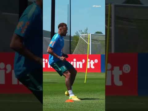 NEY TÁ 100% FOCADO EM VOLTAR VOANDO NA SELEÇÃO!! 👑🇧🇷 #shorts