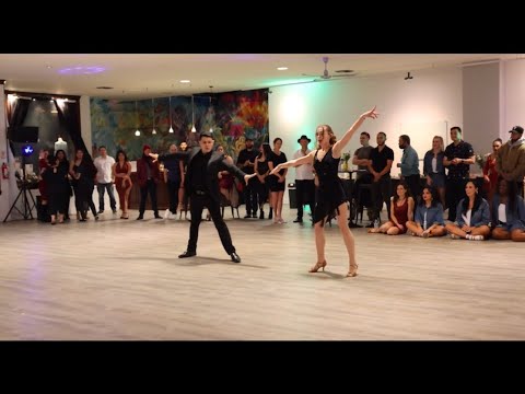Tu con el - ( Rauw Alejandro ) Coreografía #salsa