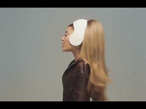 Videoclip de motive — Ariana Grande