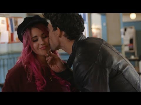 ❤ [clip] Lucia Gil en Yo Quisiera 2x02 - Planes y desacuerdos ❤