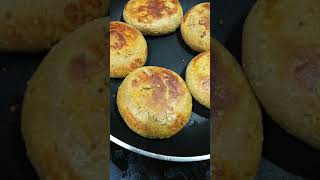 Weekend Lunch Special | Varan Bhat Rodge aani aalu chi bhaji | Typical Maharashtrian Food