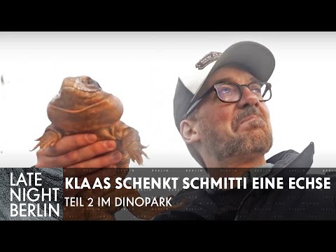 Klaas gives Schmitti another lizard! - PART 2 | Late Night Berlin | ProSieben