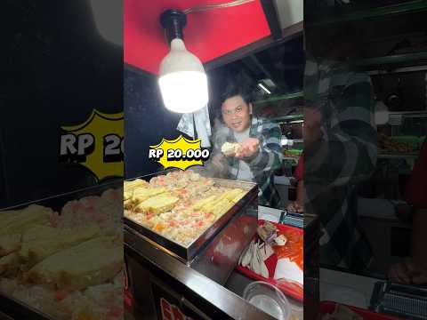 Jajan pedes-pedes di belakang Mall Grand Indonesia, siapa yang bisa nolak? 🌶️🍜 Rasanya bikin nagih!