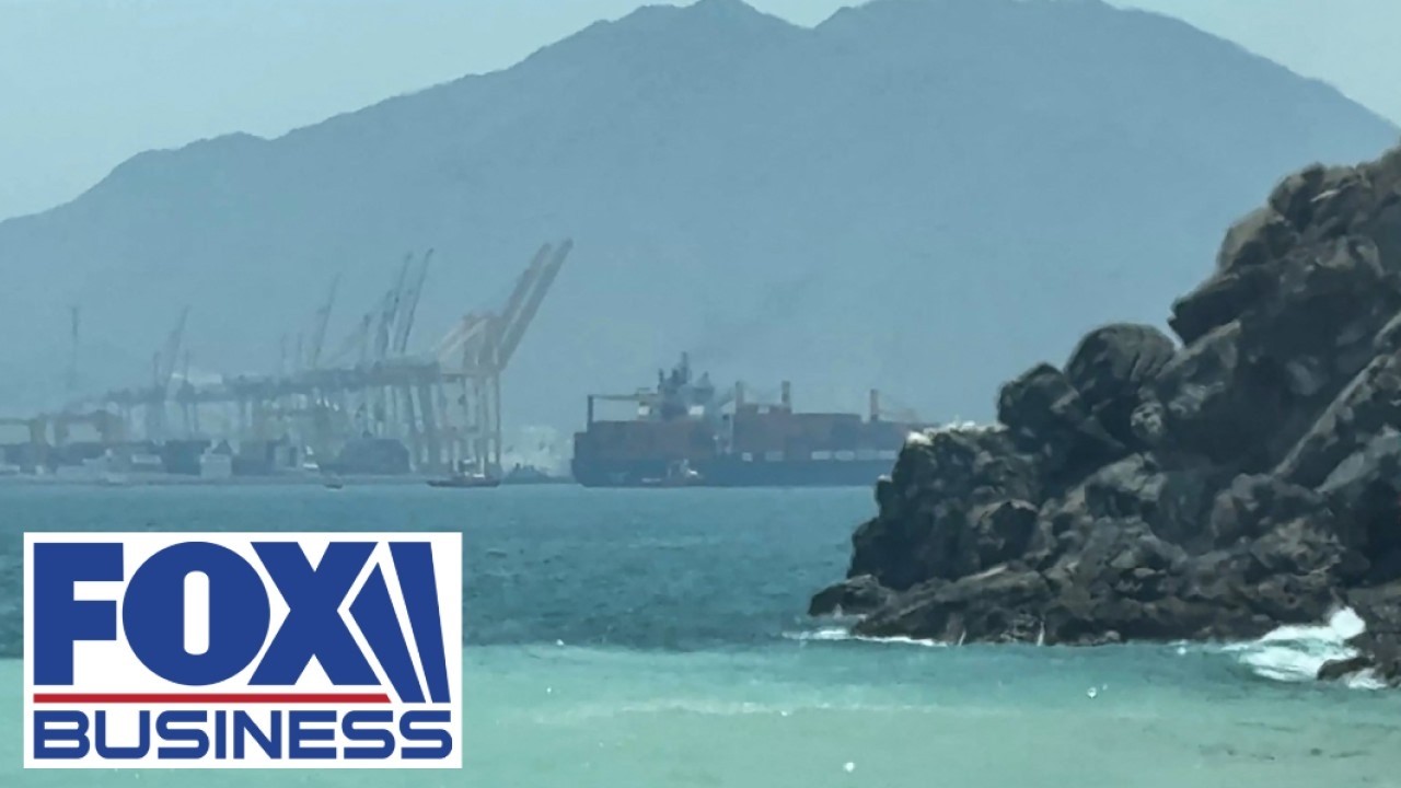 Hiking interest rates will not open the Strait of Hormuz, panelist says