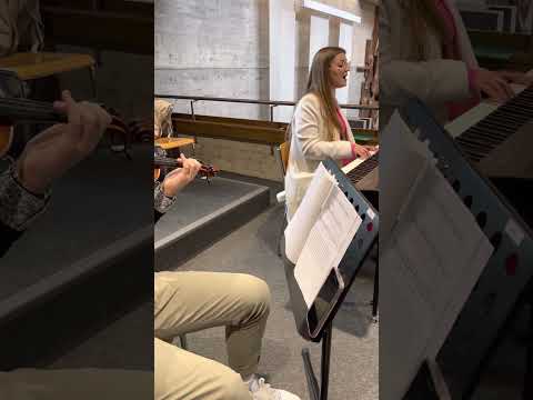 Stala Majka pod raspelom - HKM Dietikon zbor / Victoria & Toni Vidak