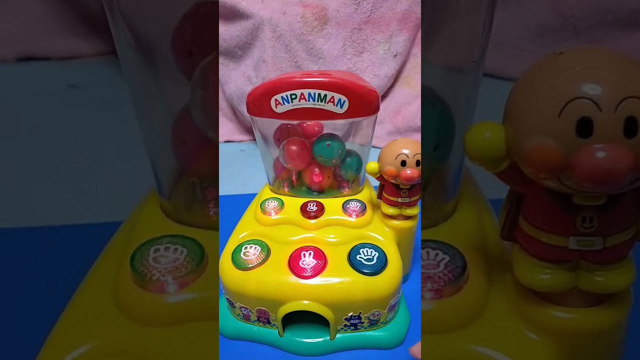 何が出るかな！わー！　　　　　What will come out ! wow !      ＃shorts