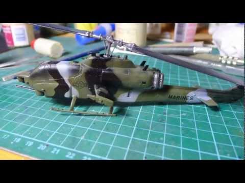 005: Italeri 1/72 Bell AH-1W Super Cobra      By Sall