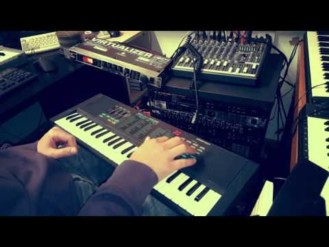 Yamaha PSS-270 + Behringer Virtualizer 3D FX2000 (Dream Piano Demonstration)