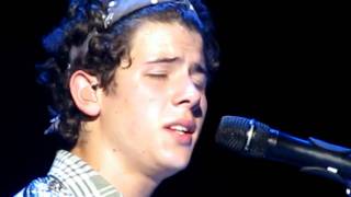 When You Look Me In The Eyes - Jonas Brothers (Hartford)