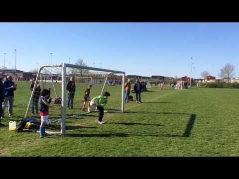 Hoofddorp s.v. F12 - HBC F9 (18-04-2015)