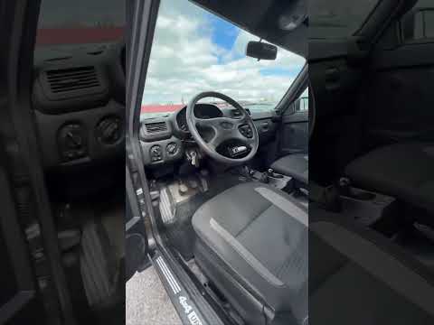 фото lada (ваз) 2121 (4x4) i 0