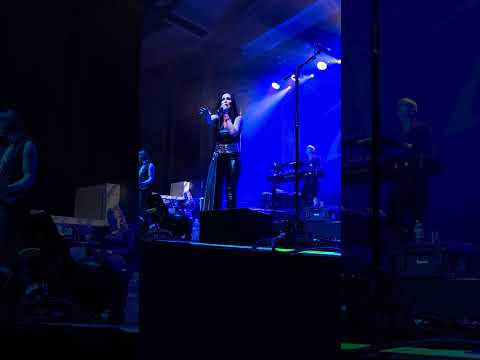 Tarja Turune I walk alone