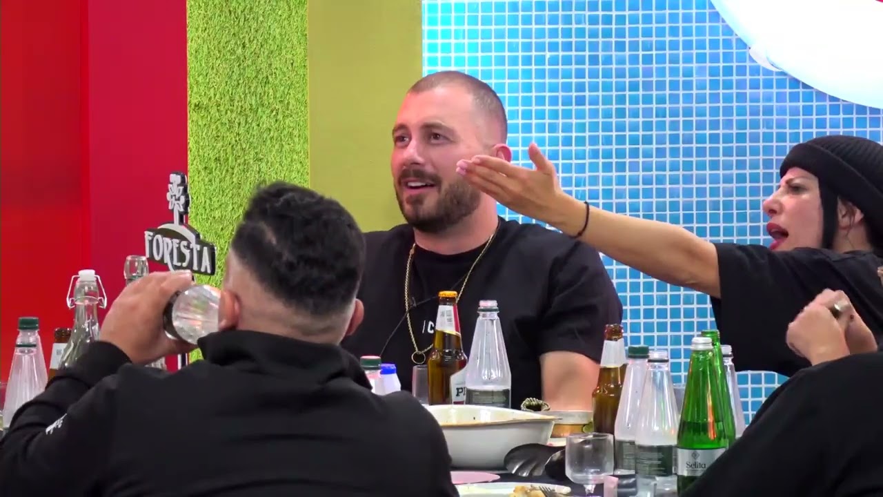 “Me mua ke ndryshuar që nga zinxhiri”/ Rike debaton me Romeon: Më ka ngelur peng - Big Brother VIP 3