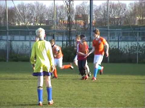 Oefenwedstrijd Hooglanderveen C3 tegen D2