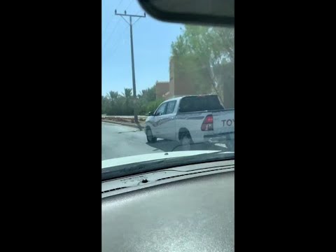 في استجابة سريعة.. المرور يضبط  سائق سيارة «متهور» 