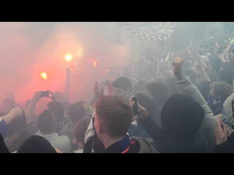 Relegation 2015 - KSC - HSV: Pyroshow Gästeblock