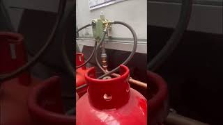 Replacing LPG Gas of a Car Spray Booth!