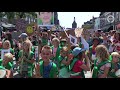 Lawaaioptocht om uitzetting Oekraïens gezin te voorkomen, school bezorgd