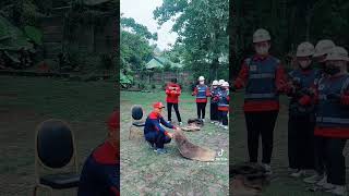 Download lagu How to Hold a Sack Safely #edudamkar #damkar mp3 Download lagu How to Hold a Sack Safely #edudamkar #damkar mp3
