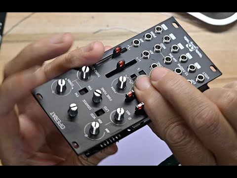 C.K. builds an Operat VCO kit from Patching Panda, eurorack module