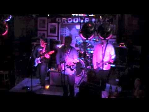 Ebanie  LIVE!!  Take A Minute