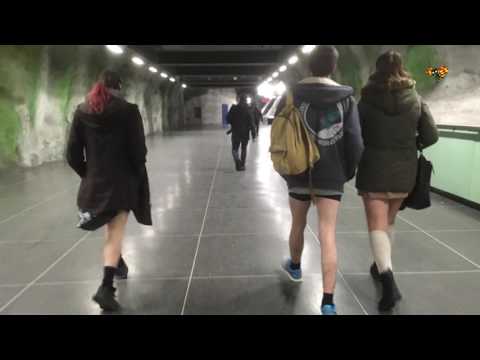 Här intar de Stockholms tunnelbana – utan byxor