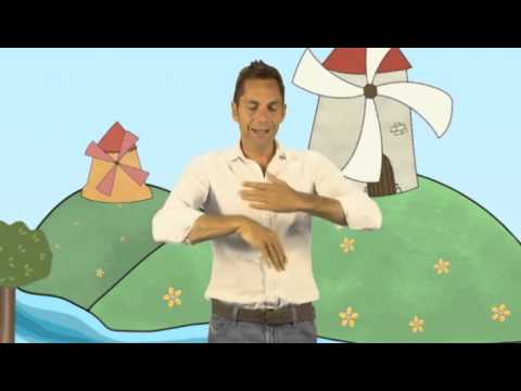 Rémi Guichard, la vedette des tout petits chante "Tourne petit moulin"