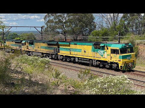 Southern Shorthaul Railroad’s CEY004, CEY006 & CEY007 on CA15 climbing up past Glenbrook NSW 6/11/22