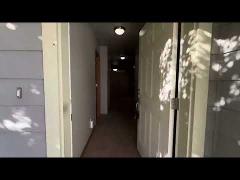 Adorable 3 Bed/2 Bath Duplex in Port Orchard property video