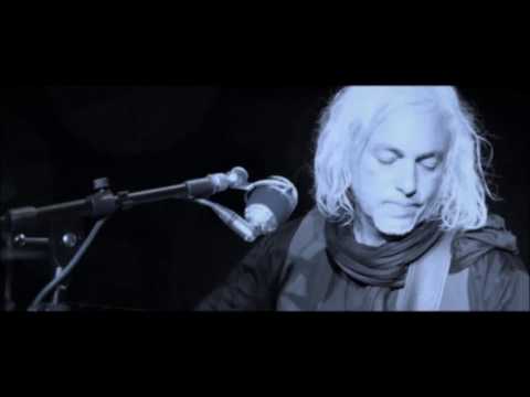 Espetáculos: novosrestelos@gmail.com / 351 914 934 869