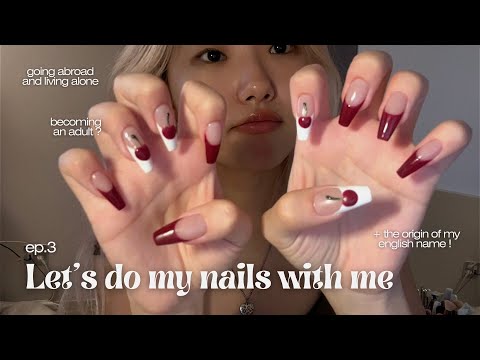 why you need to try living abroad alone in your early 20s