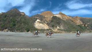 preview picture of video 'Horse riding along Baylys Beach'