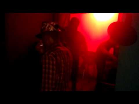 mc guinho-st e mc léo-ba