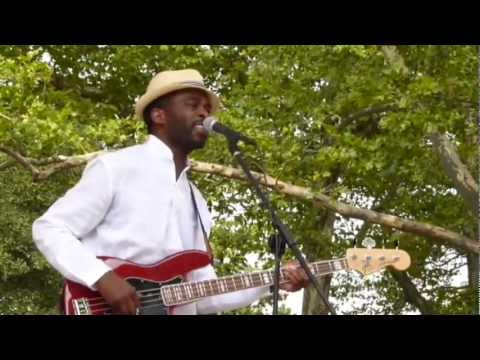 Bibi Tanga & The Selenites