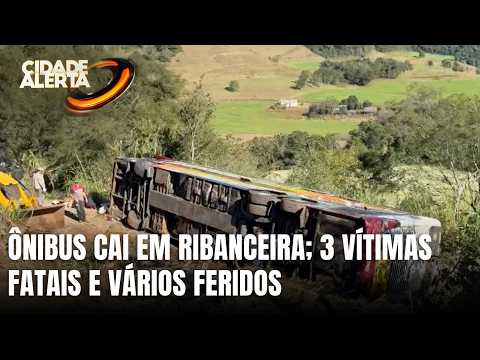 Ônibus com 67 passageiros despenca de ribanceira e deixa três mortos em SC