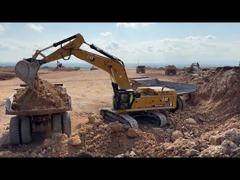 Caterpillar 395 & 385C Excavators Loading Blasted Materials On Dumpers - Sotiriadis/Labrianidis - 4k