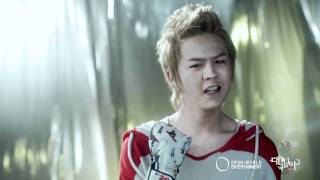 Bài hát 비틀비틀 / Stumble Stumble - Nghệ sĩ trình bày D-NA (Dae Guk Nam Ah)