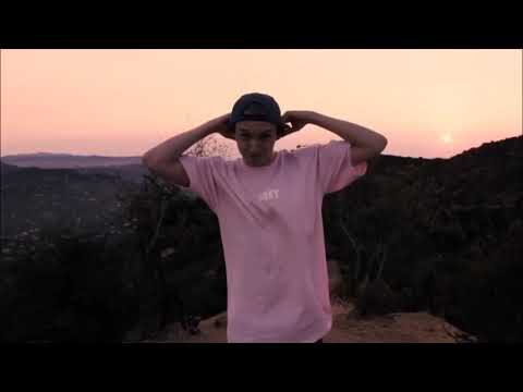 download lagu mp3 mp4 Batz Berni, download lagu Batz Berni gratis, unduh video klip Batz Berni