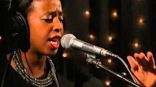 Cold Specks - Living Signs (Live on KEXP)