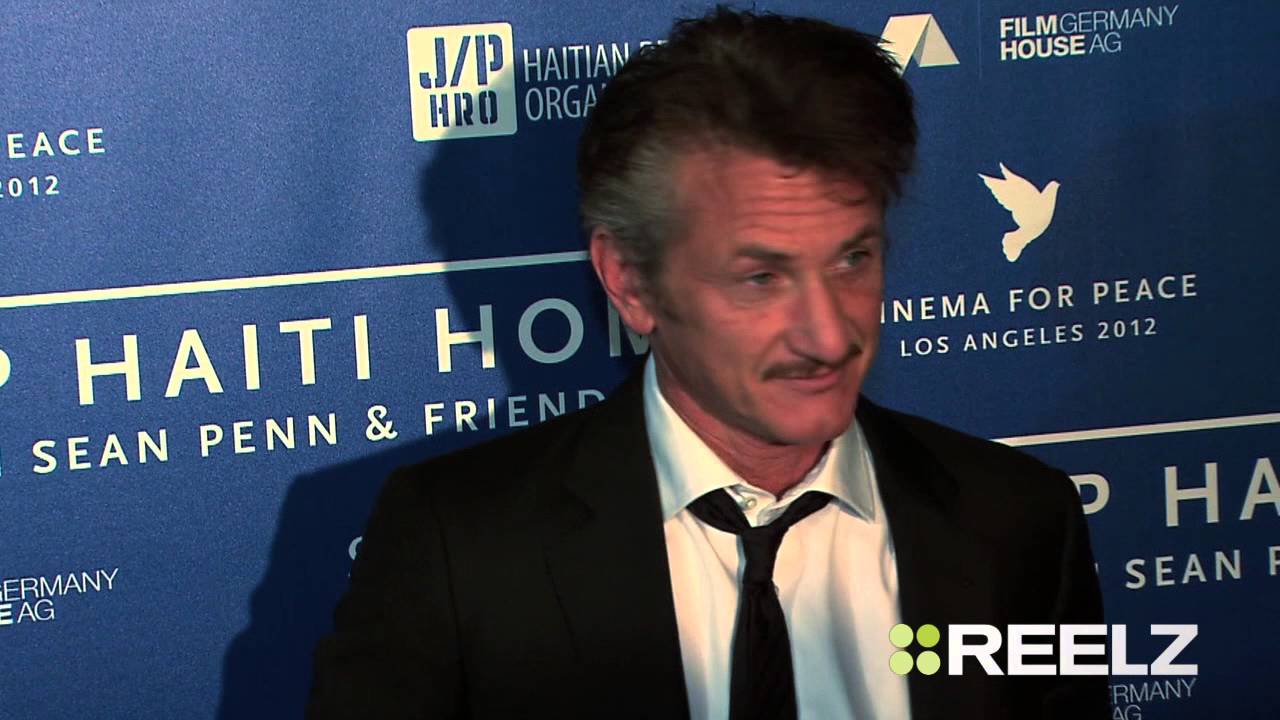 El Chapo & Sean Penn: Bungle in the Jungle