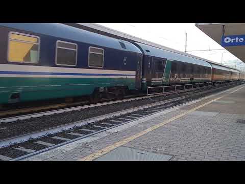 ICN 794 Reggio CAlabria - Torino in transito a Orte